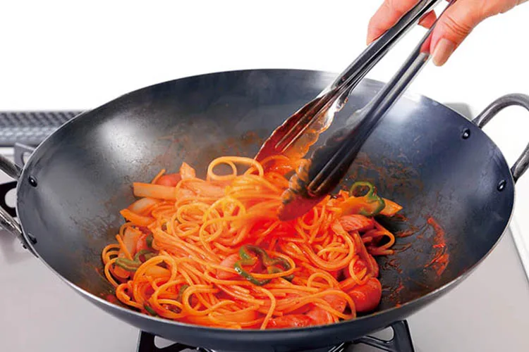 45cm Professional Mini Cooker Chinese Cast Iron Wok Set