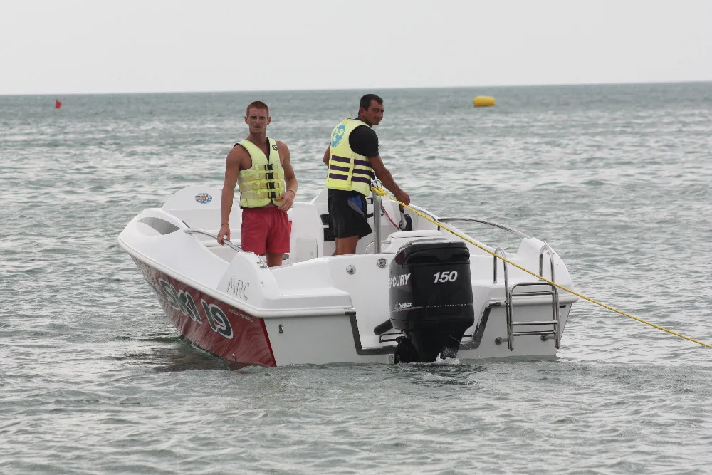 
SKI 19 - Sport Boat - Pleasure Craft 