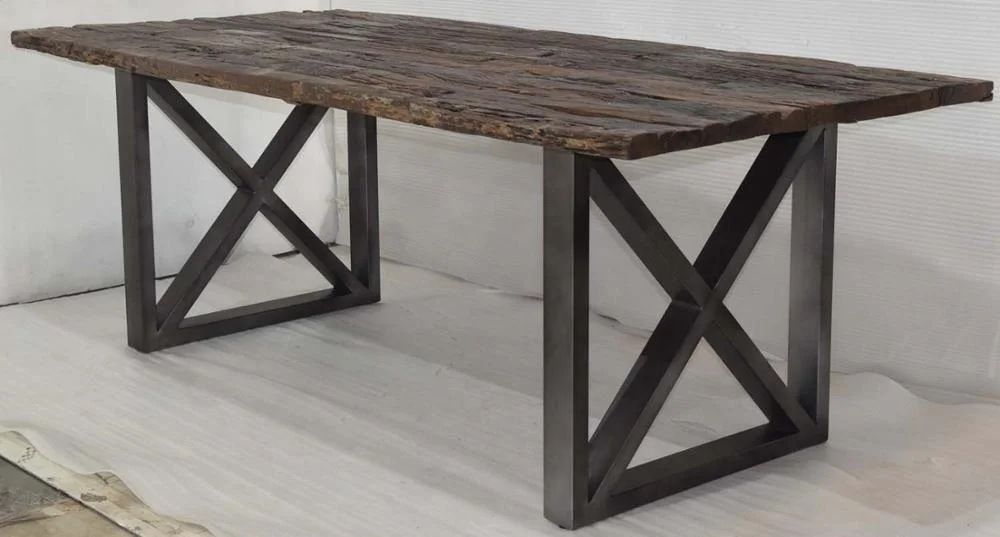 Reclaimed Railway Sleeper Wood Rough Surface Top Industrial Modern Style Iron X Legs Home Office Cafe Restaurant Dining Table
