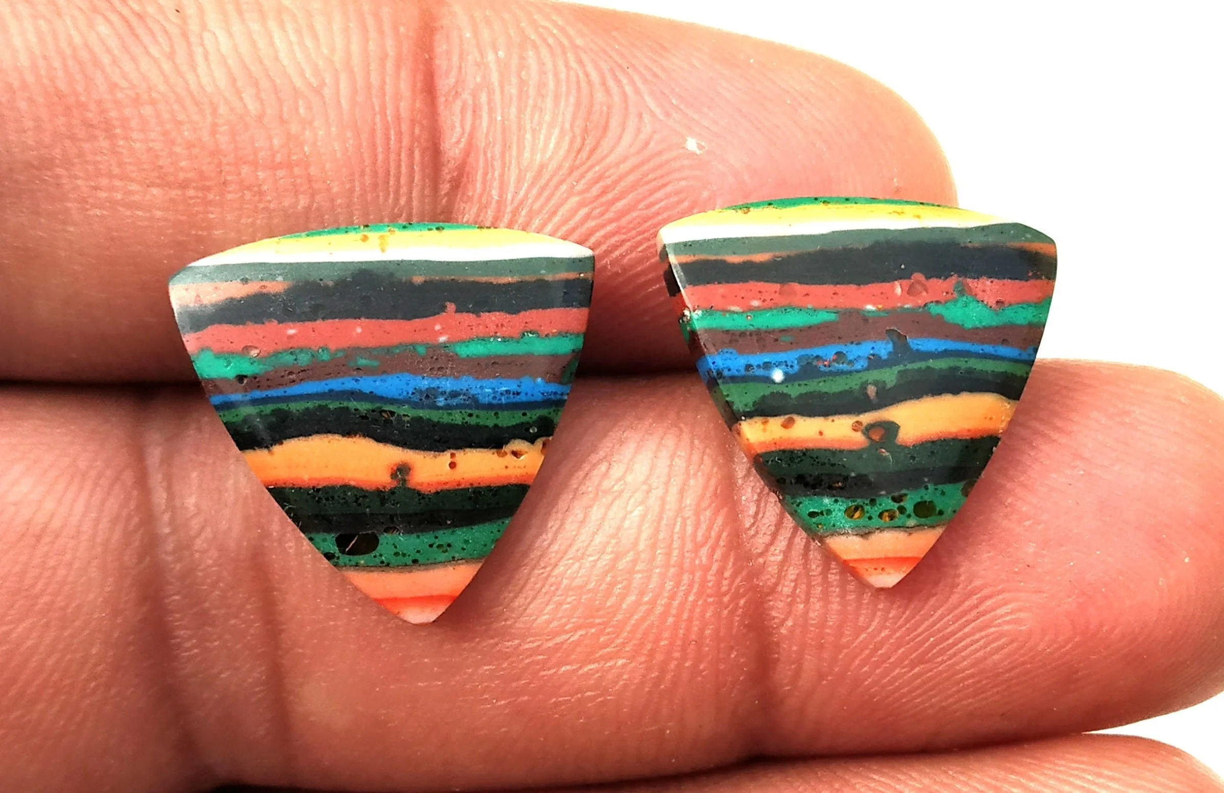 Unique Triangle Shape Natural Rainbow Calsilica Cabochon Loose Gemstone Jewelry Making Stone Collection Style Cut