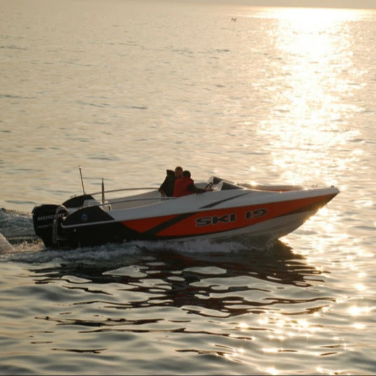 
SKI 19 - Sport Boat - Pleasure Craft 