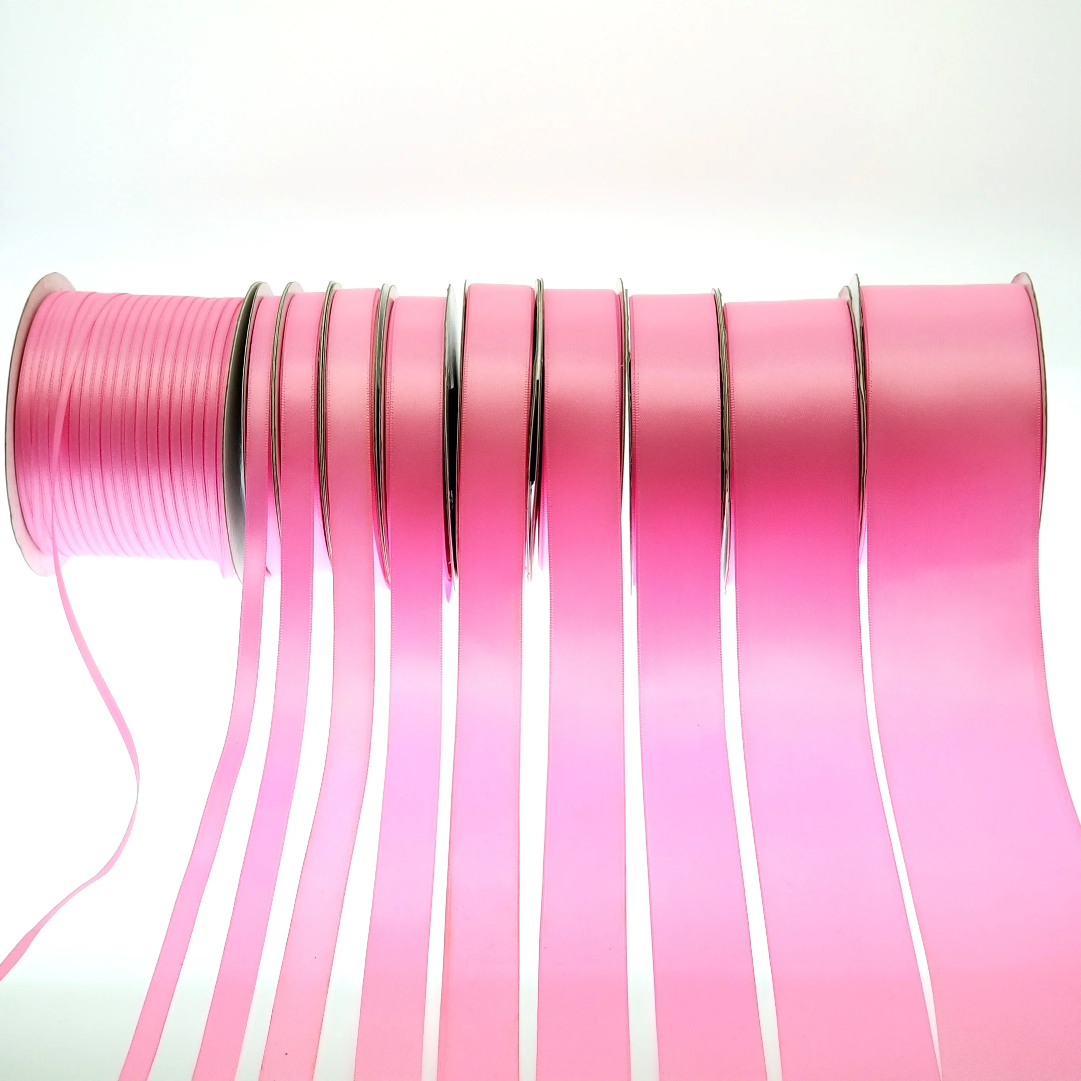 Complacent Luxury 75 mm multi color single face double face polyester satin ribbon for Christmas