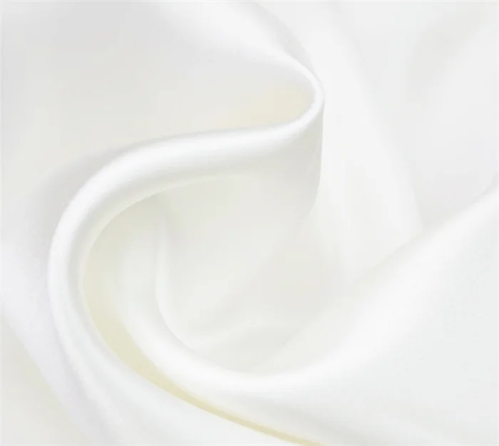 China Manufacturer 19 mm 100% Natural Silk Mulberry Fabric