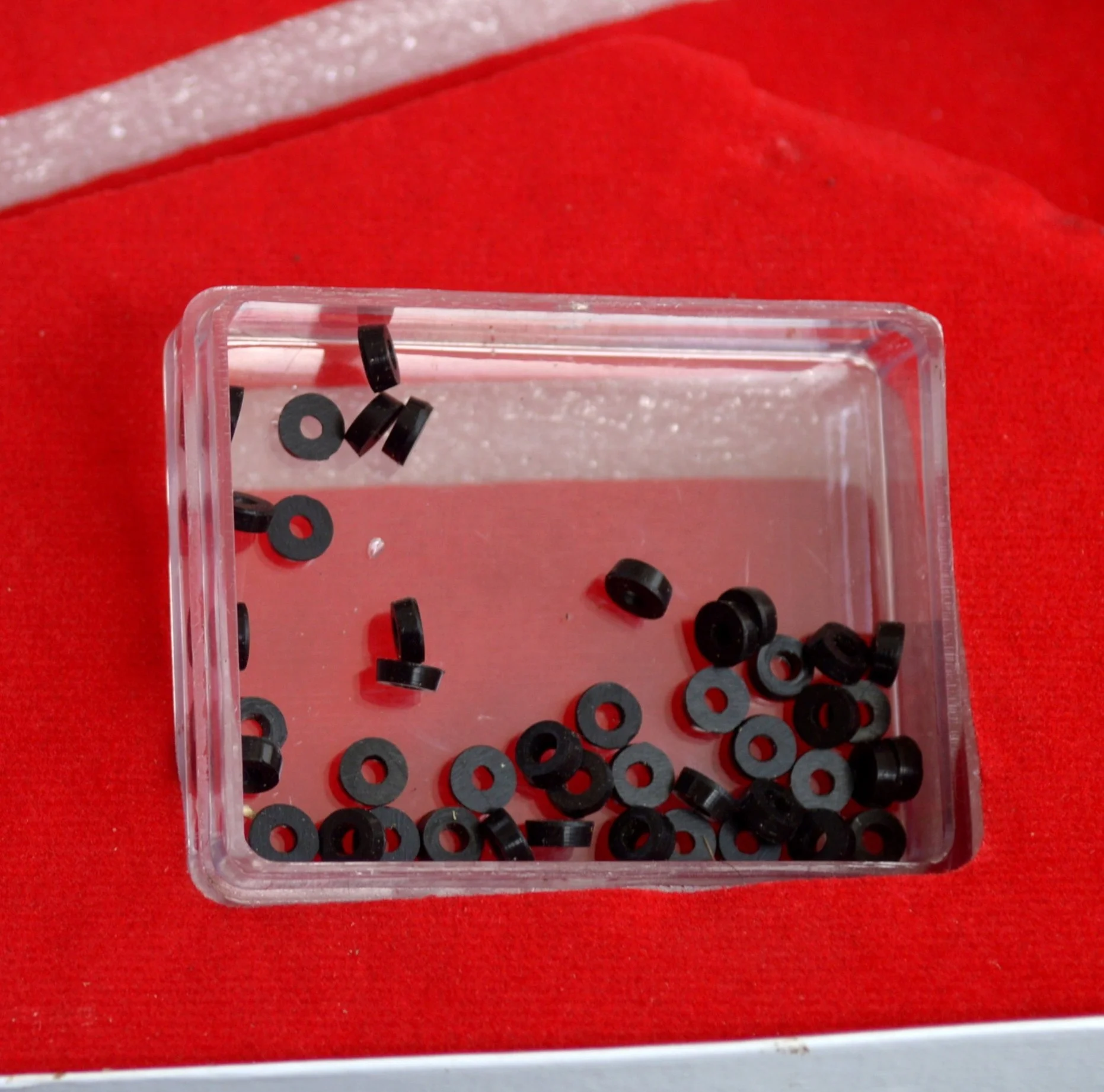 BARRON 100% Silicone O-Band (O-Rings) Hemorrhoidal Ligator 100pcs/Pack CE Verified ISO 13485-2016 Approved Healthcare Supply