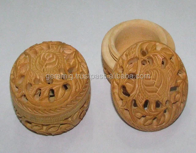 New Arrival Light Carved Wood Pill Box Medicine Storage Box for Export Sale