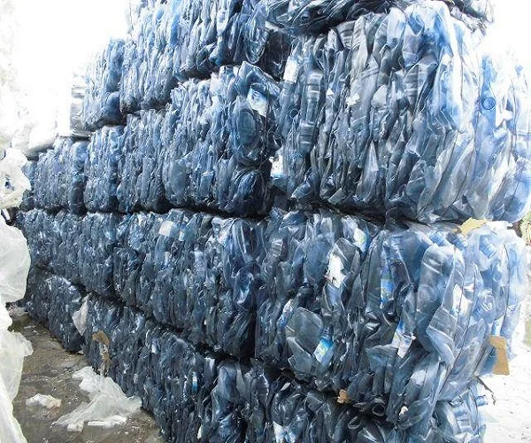 Strong PC water bottle scrap/hdpe Pipe Scrap/hdpe Milk Bottle Flakes for Sale