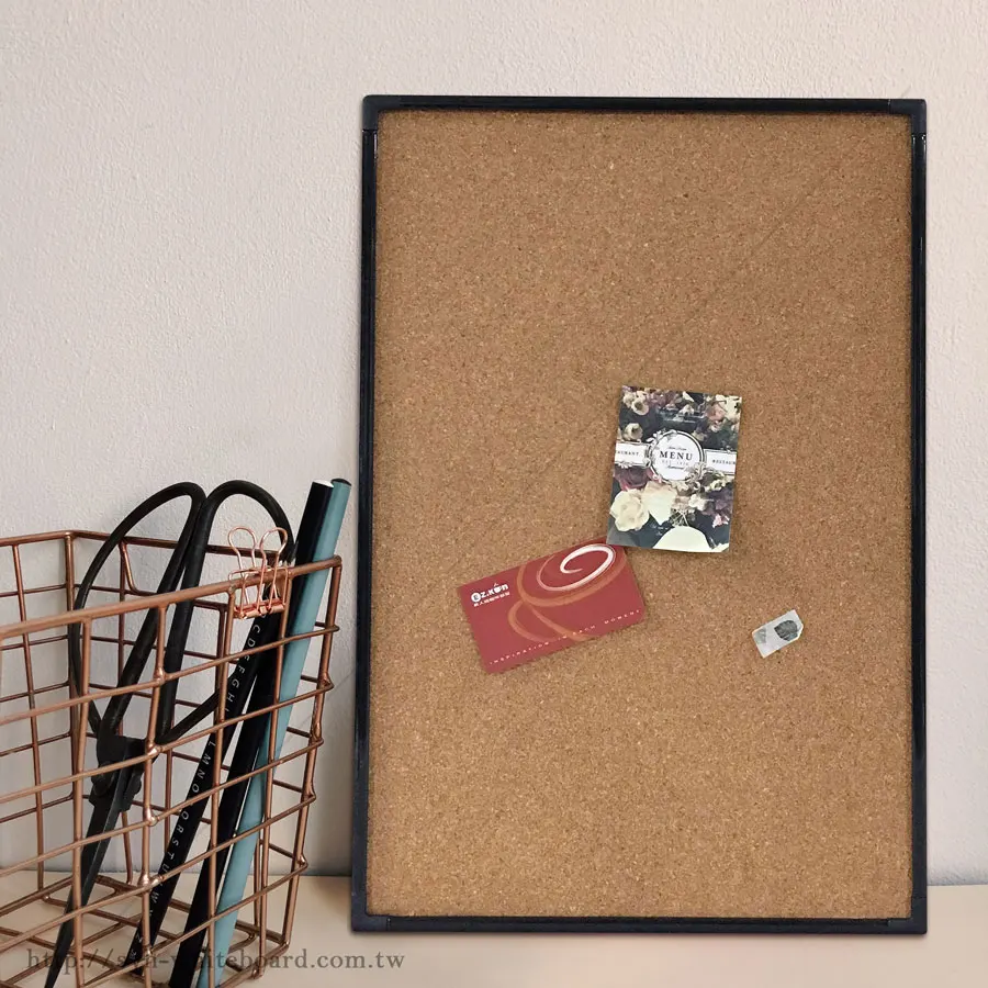 High quality Cork bulletin board with Aluminum frame & plastic corner