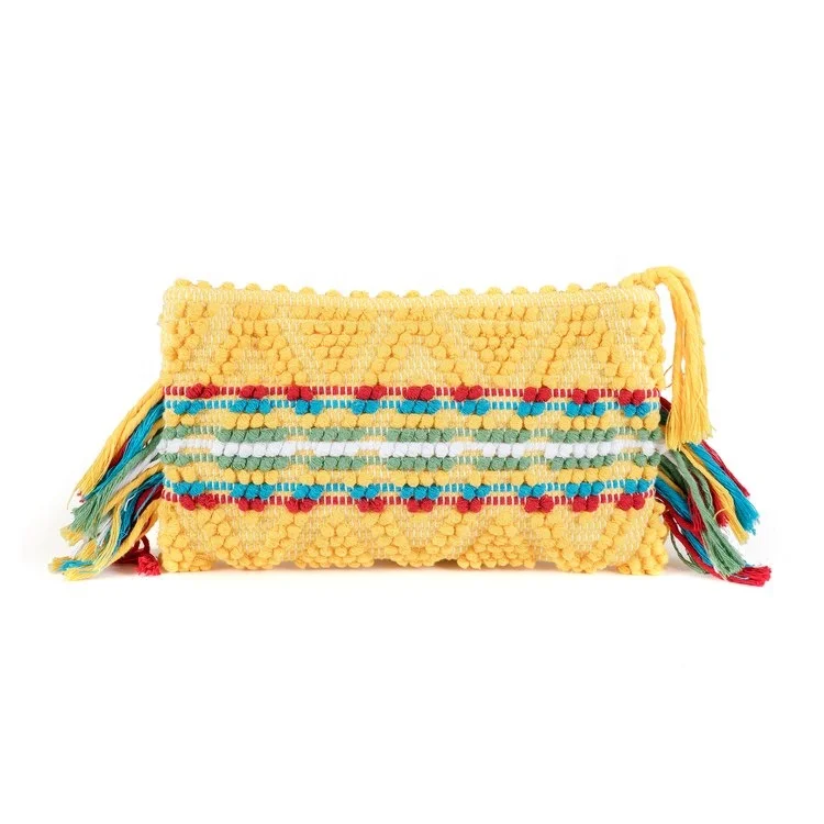Клатч в богемном стиле с хлопковой подкладкой и застежкой-молнией