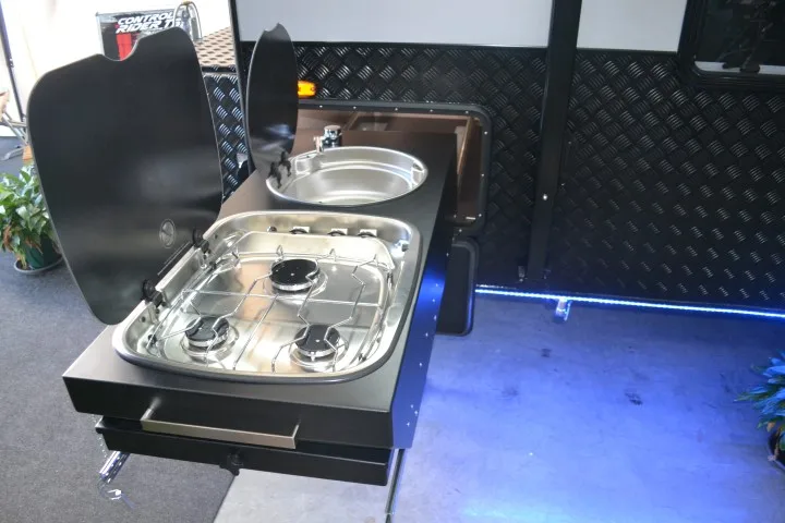 
Factory Supply Cheap Price Off Road Travel Caravan Trailer with Inflatable Awning for Sale 