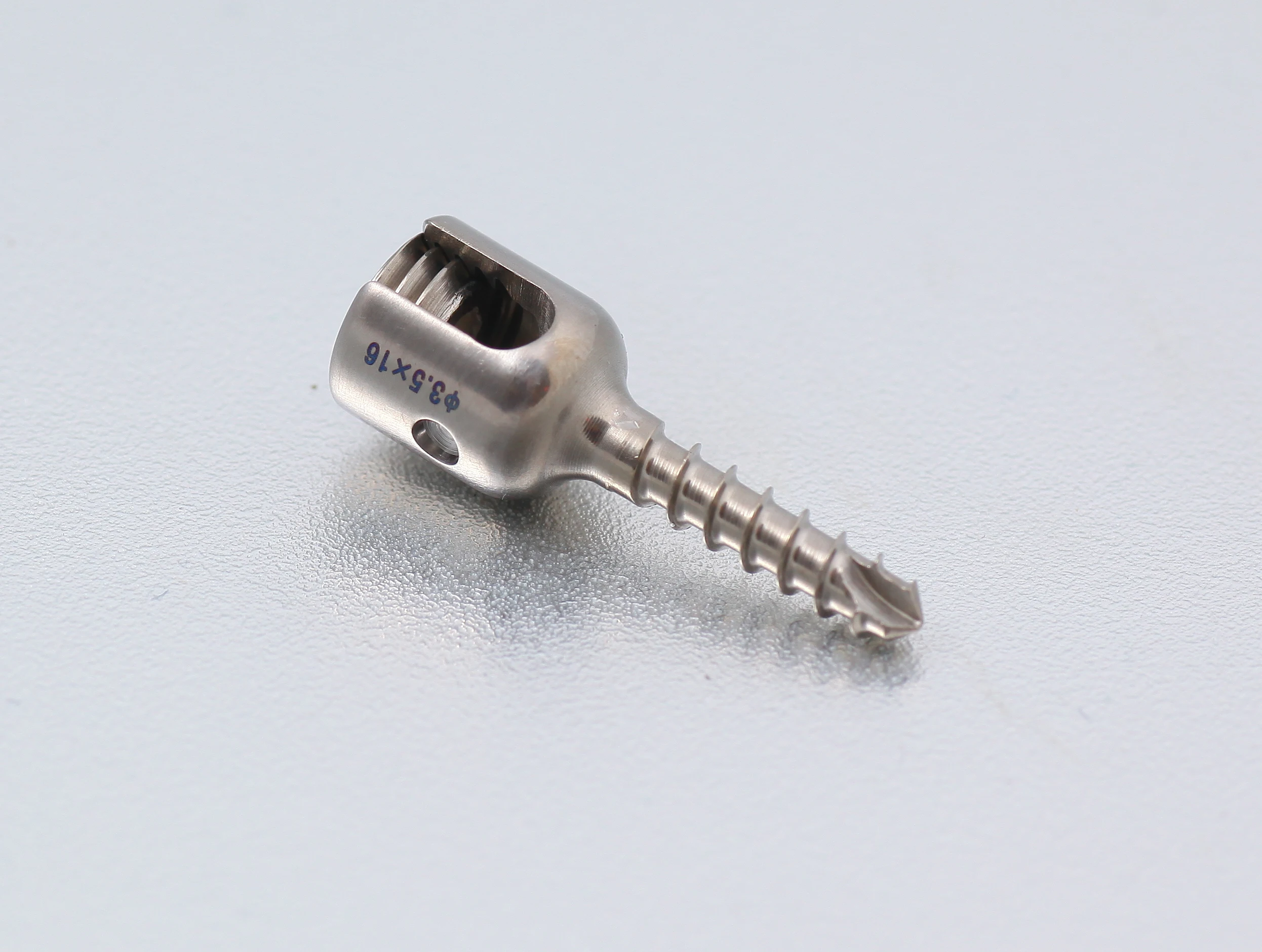 Fule spine implants spine fixation system, CFS system implants orthopaedic implants