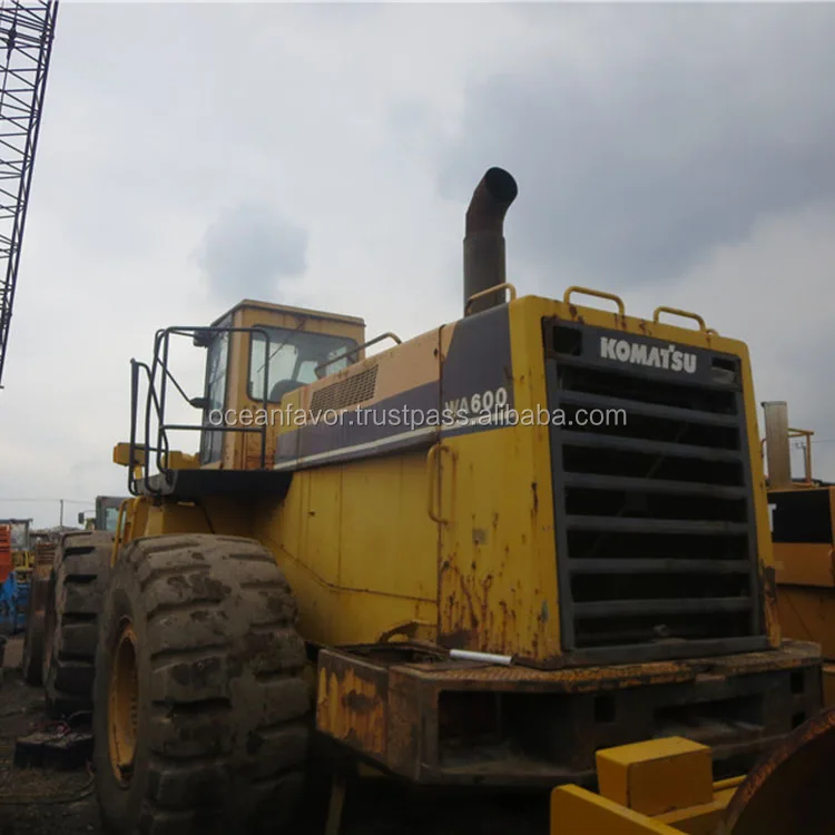 Komatsu used original WA600 front wheel loader on sale in Shanghai low price