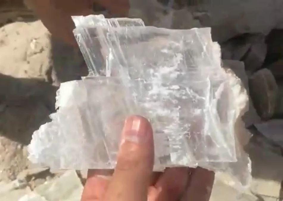 
High Purity Crystal Gypsum Rock 
