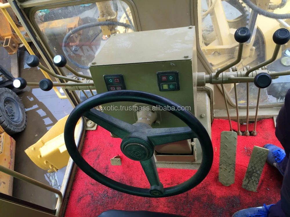  Б/у автогрейдер CAT 140H в отличном