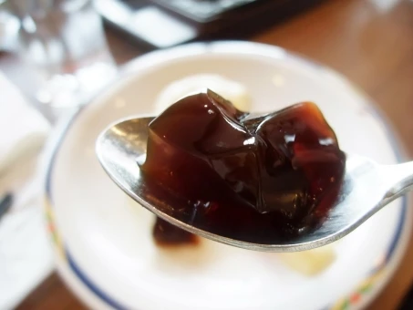 Made in Japan, Organic Hojicha, coffee drinkers friendly roasted tea. Private label tea. USDA Certified