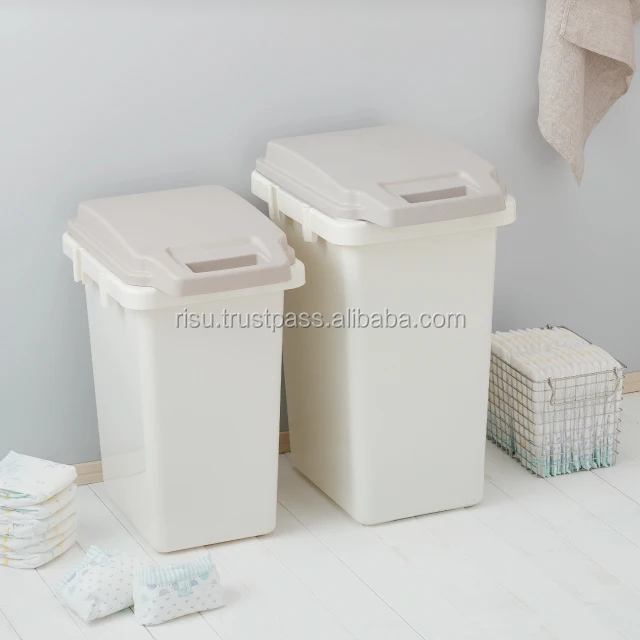 Functional and Durable rubbish bin connectable trash can with rubber packing with lockable handle lid made by Japan