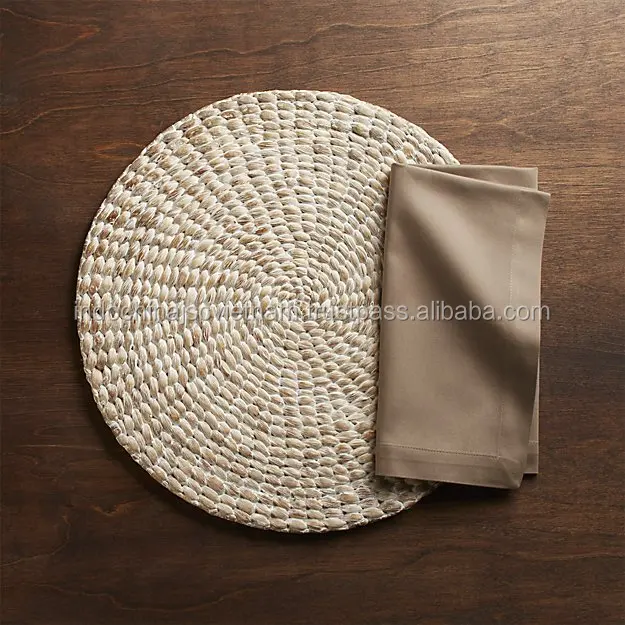 Белая салфетка для мытья воды с зарядным устройством сделано во Вьетнаме