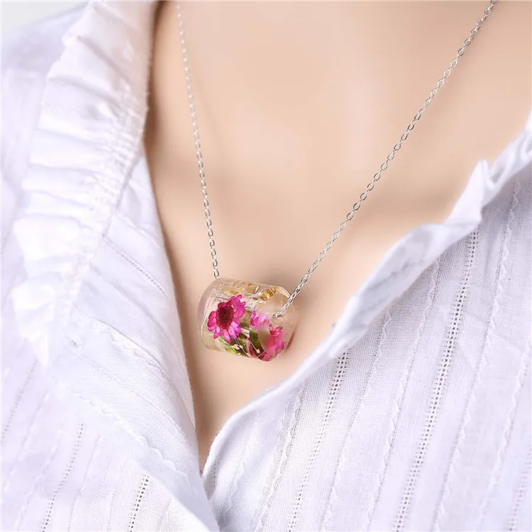 Wholesale resin real pressed kid flower necklace for Special Christmas gift