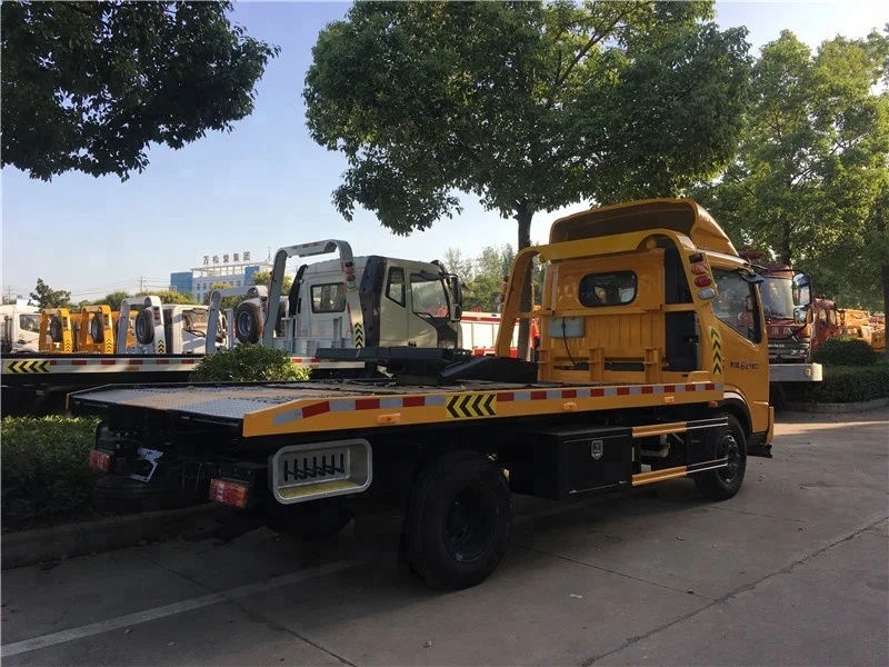SFC brand chassis light manual wrecker towing truck