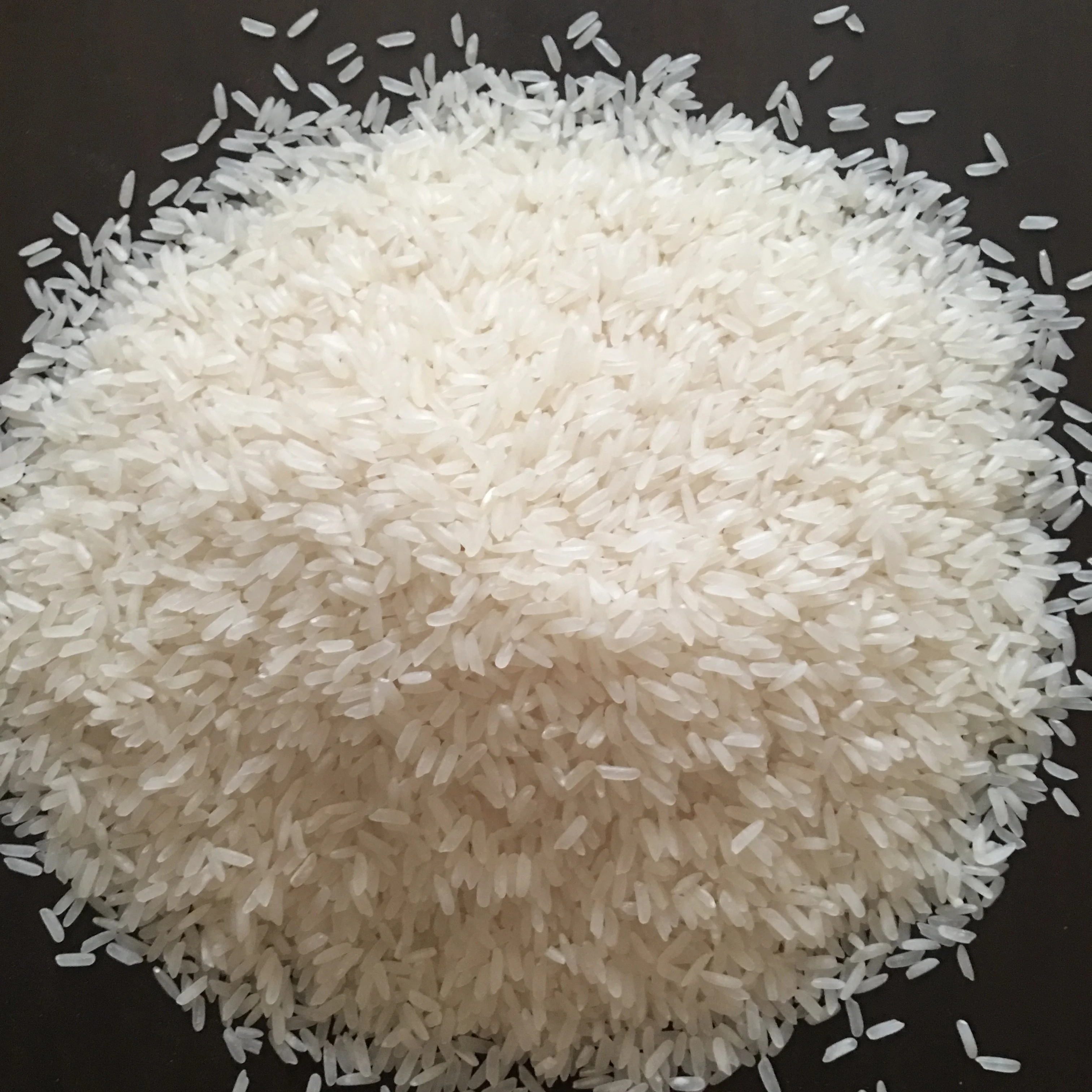 Высокое качество вьетнамский длинный зернистый рис Королевский Топ Оптовая Продажа 5451 5% сломанный