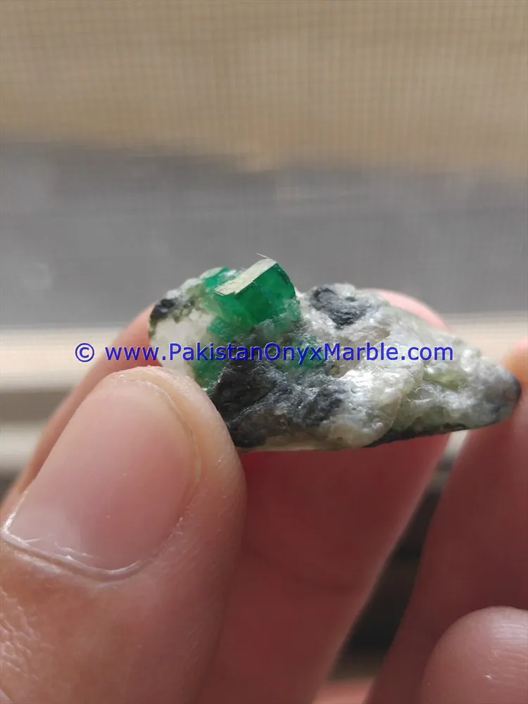 terminated crystals mother rock matrix Pakistan emerald specimens