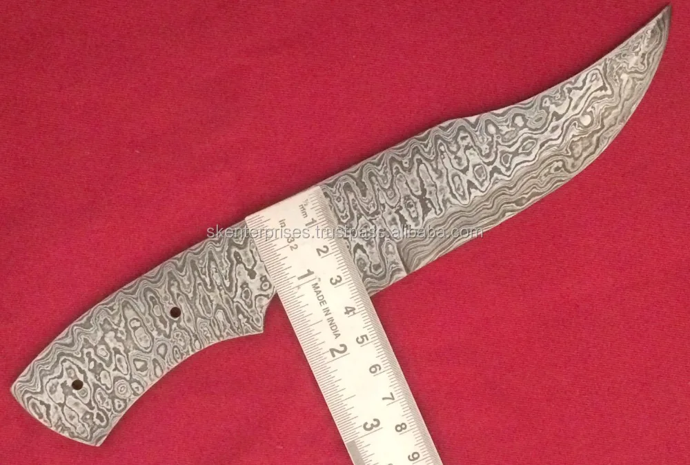 Custom made hunting/Skinner Damascus blankk blade SK-169