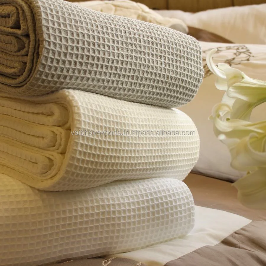 Premium Quality  Customised 100 % Cotton Waffle Weave Hospital Blankets Cotton Thermal Blankets Cotton Yoga Bath Blanket