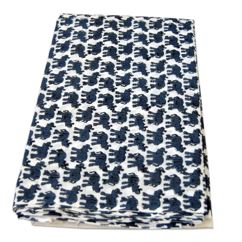Elephant Block Print Traditional Design White Base Cotton Running Fabric For Bedding Cover Curtain Home Decorative Wholesale