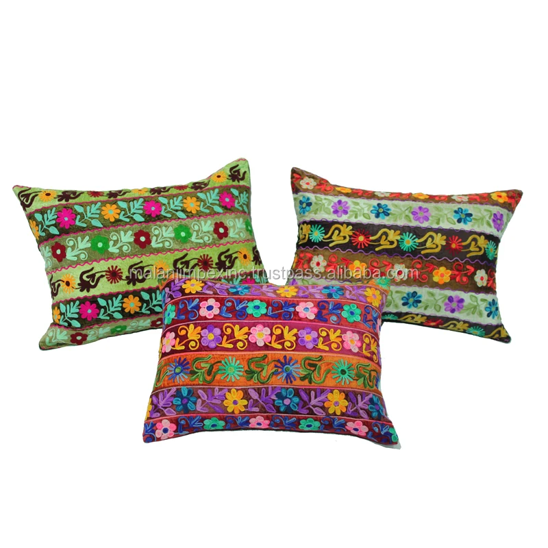 New Arrivals 2021 Beautiful Embroidered Strip Design Cotton Velvet Decorative Pillow Case