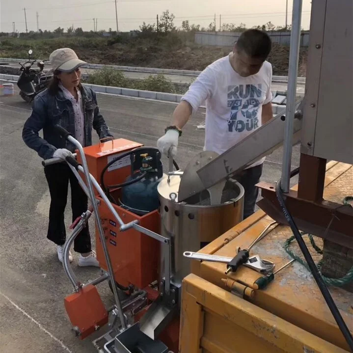 Glass beads dispenser manual thermoplastic road marking machine for sale (SRM-T36)