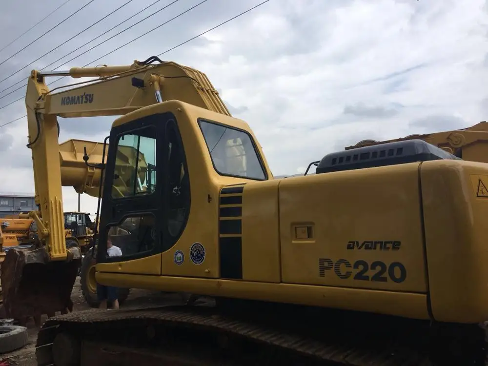 USED ORIGINAL HIGH QUALITY LOW PRICE GOOD KOMATSU PC220-6  EXCAVATOR FOR SALE