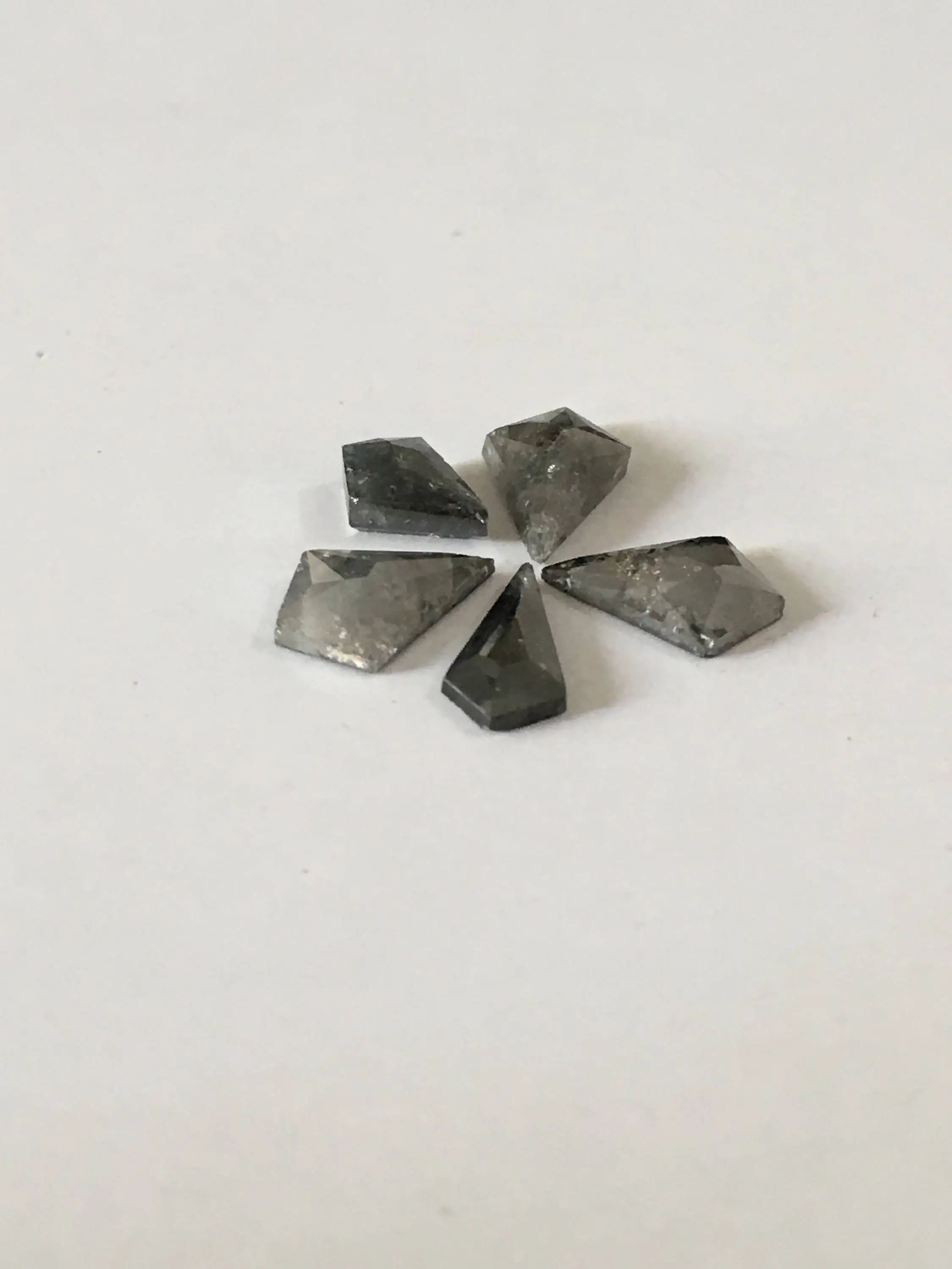 Kite Natural 2.20 Ct Antique Loose Diamonds Gemone Diamonds 2.20 Ct,2.20 Carat Kite Shape,round Brilliant Cut Grey,grey I3,I3 ZA