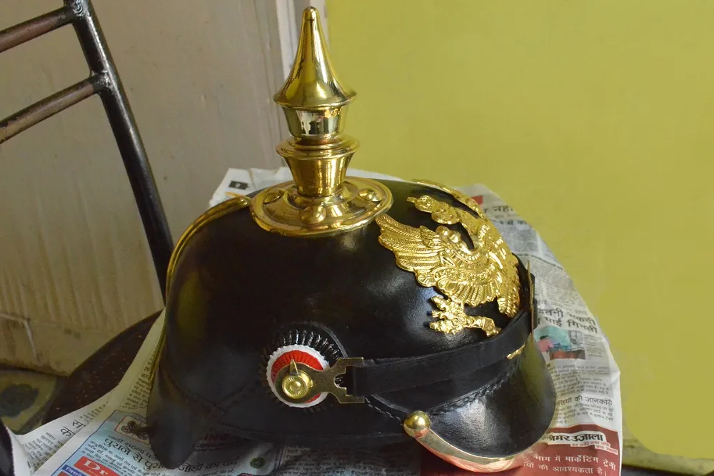 PICKELHAUBE HELMET