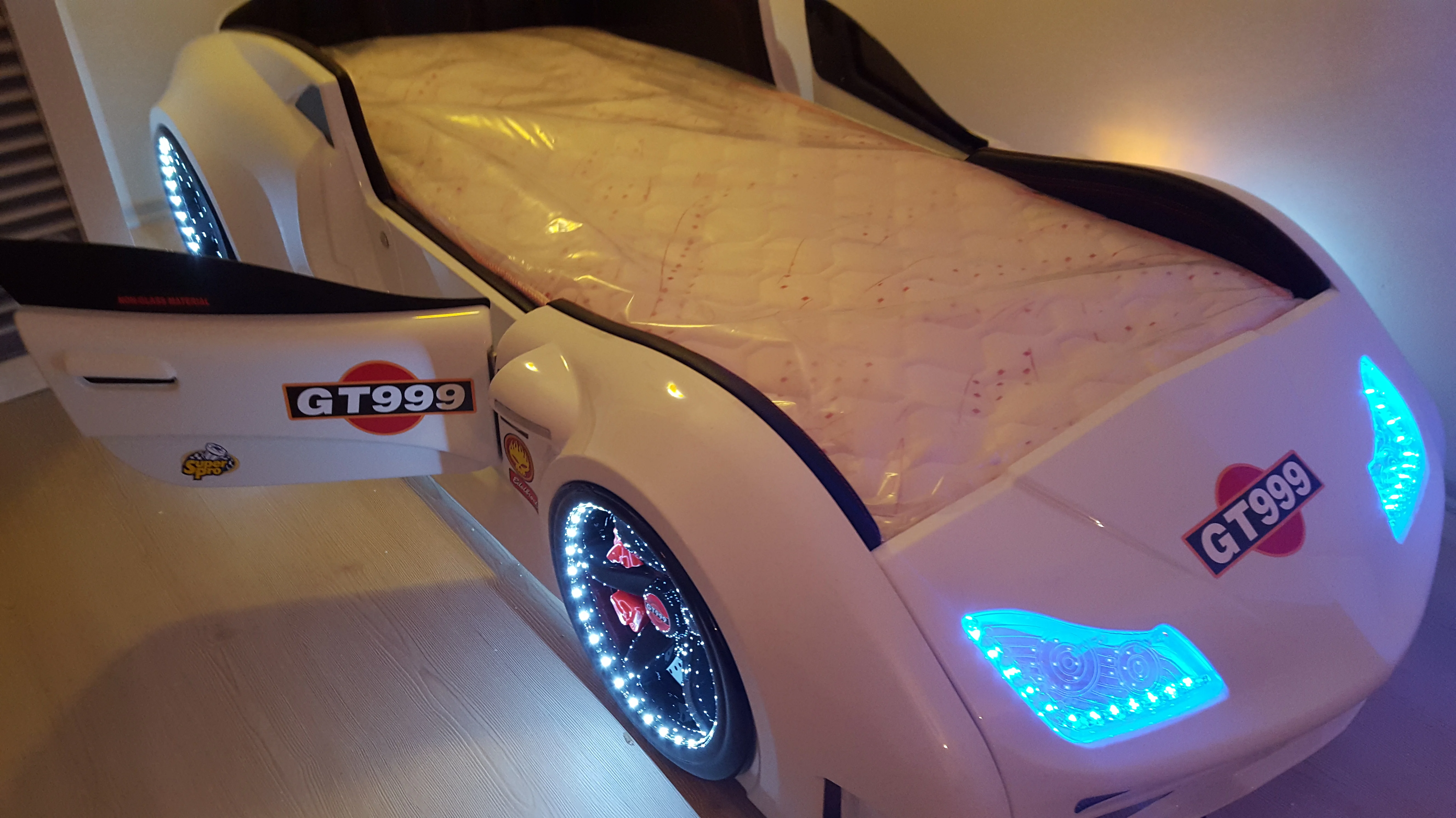 GT999 Car Bed with Leather seat + Opening doors - SUPERCARBEDS