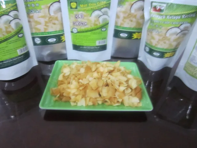 
mango of crispy roated coconut chip 