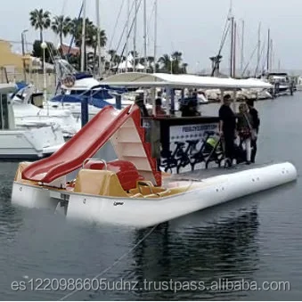 
PEDAL BEER BOAT 
