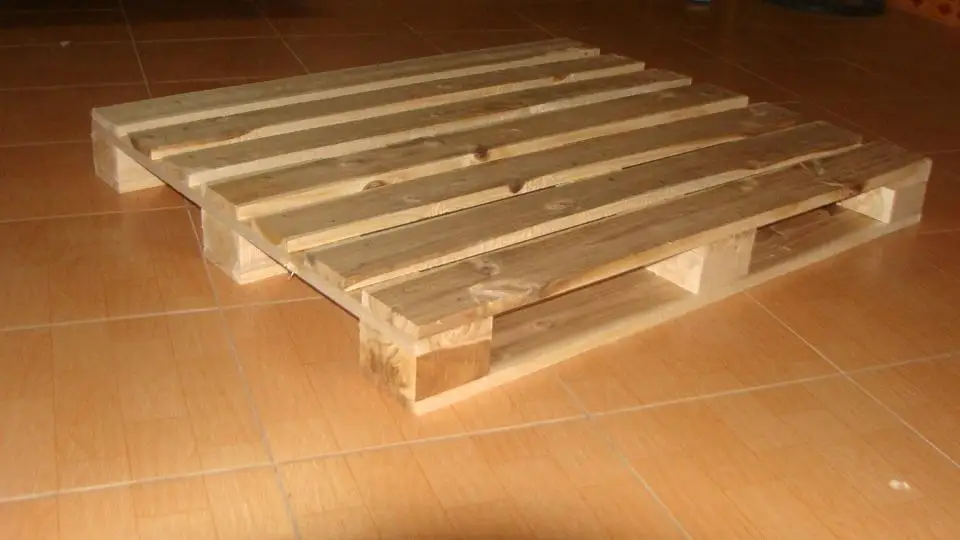 Acacia Wooden Pallets from Vietnam