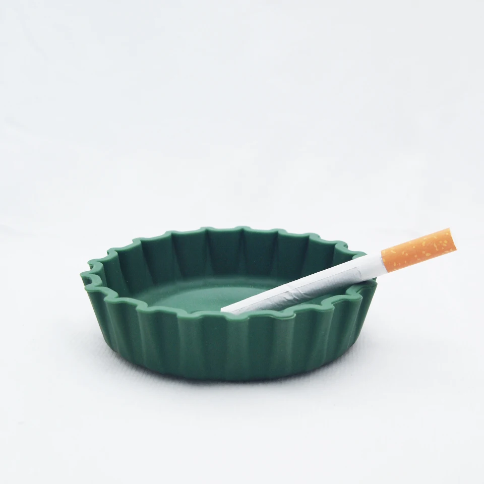 
Novelty Green Beer Cover Shape silicone ashtray 