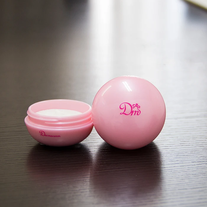 Название продукта «Deo macaron cute»-это милая форма дезодорирующего крема, как macaroon. Оптовая продажа частных этикеток.