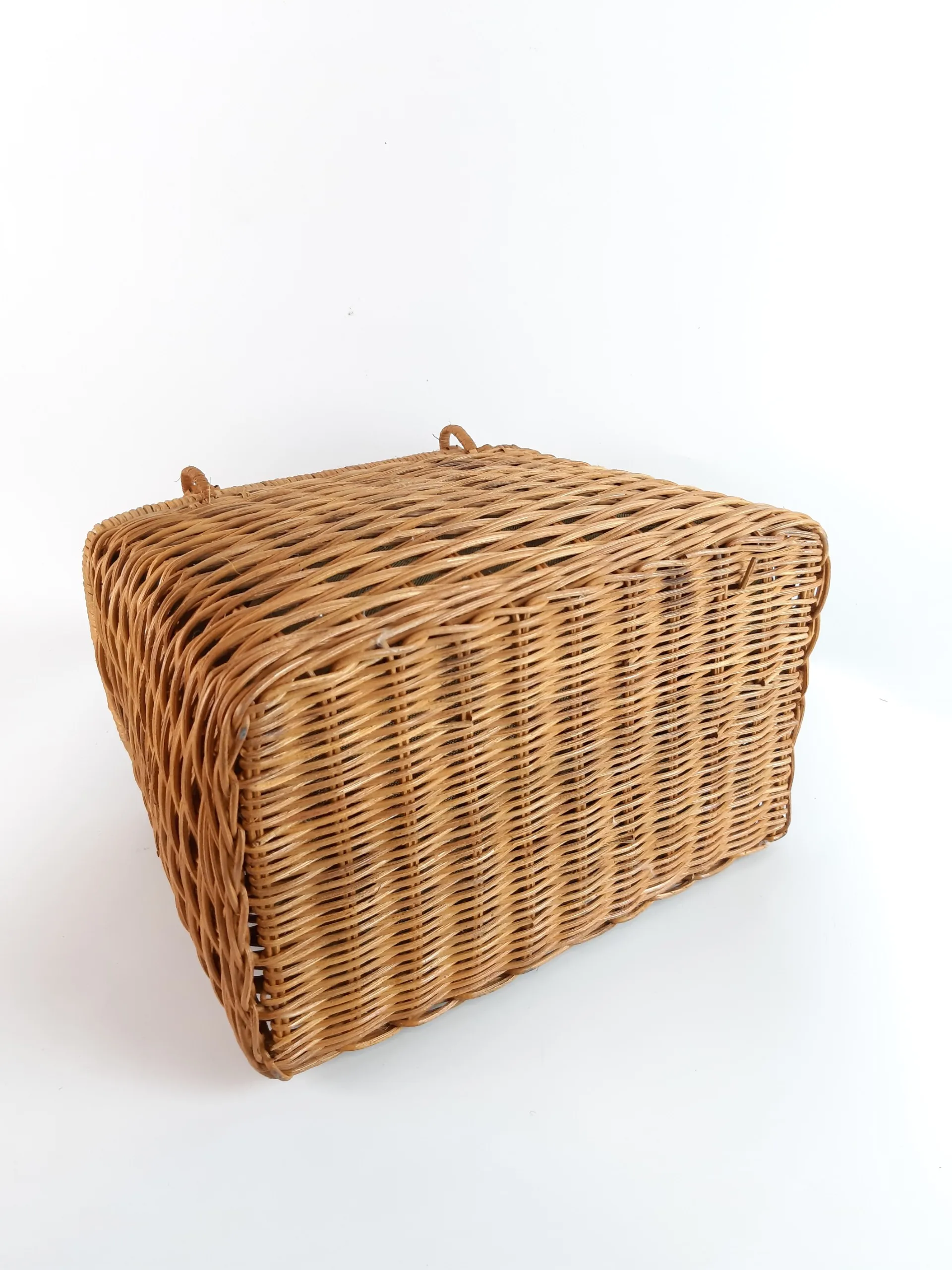 Eco-Friendly High Quality Hot Selling Fabric Vintage Wholesales Lady Fashion Beach Straw Handbag from VietNam Wicker Rattan Bag