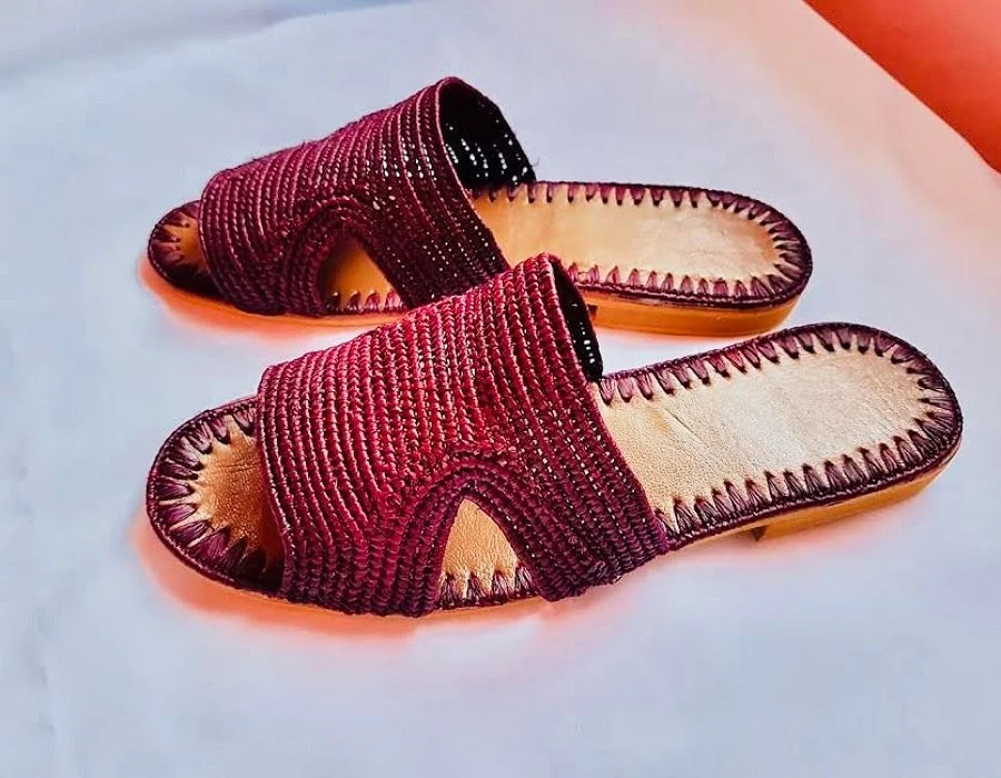 Женская обувь ручной работы из рафии