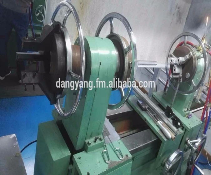 
glass lathe with 4 chucks ( accept customized design) 