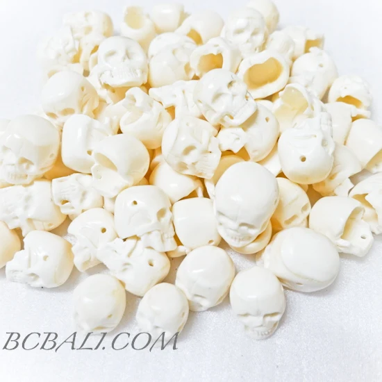 Кулон в виде черепа из коровьей кости с ручной резьбой по оптовой цене, уникальный дизайн, 100 шт., бесплатная доставка