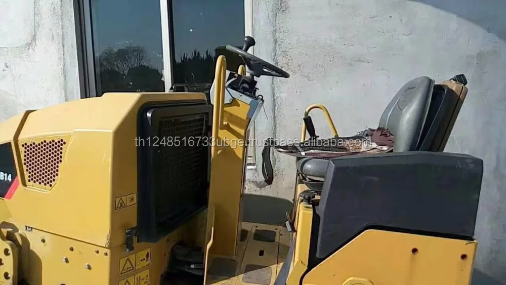 
used road roller cat CB14 with low price and good working condition 