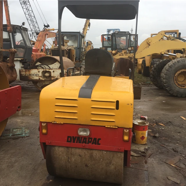 Бывший в употреблении дорожный каток CC1000 в хорошем состоянии для продажи