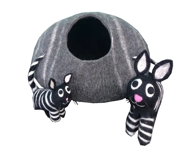 Handmade felt cat cave bed / dog house handmade nepal warm strong durable delicate Wholesale Handcrafted Eco-friendly wool Felt
