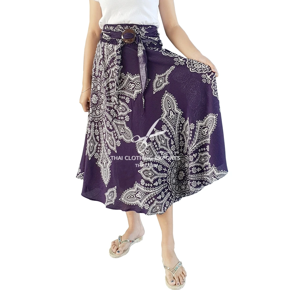 
Snow Flake Printed Long Skirt With Coconut Buckle 