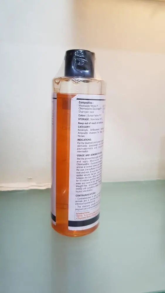 
Miconazole + Chlorhexidine Pet Shampoo 