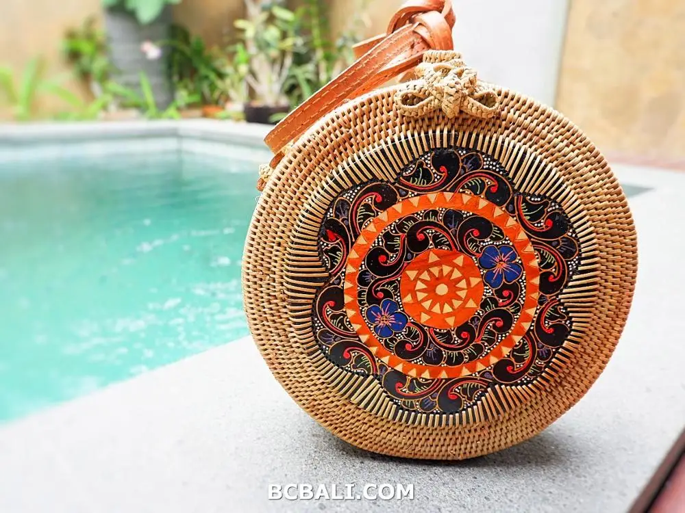 ORIGINAL PRODUCTS EXPORT QUALITY >> New Design Ethnic Straw Rattan Sling Bags Circle with Wooden Hand Carved Handmade Process