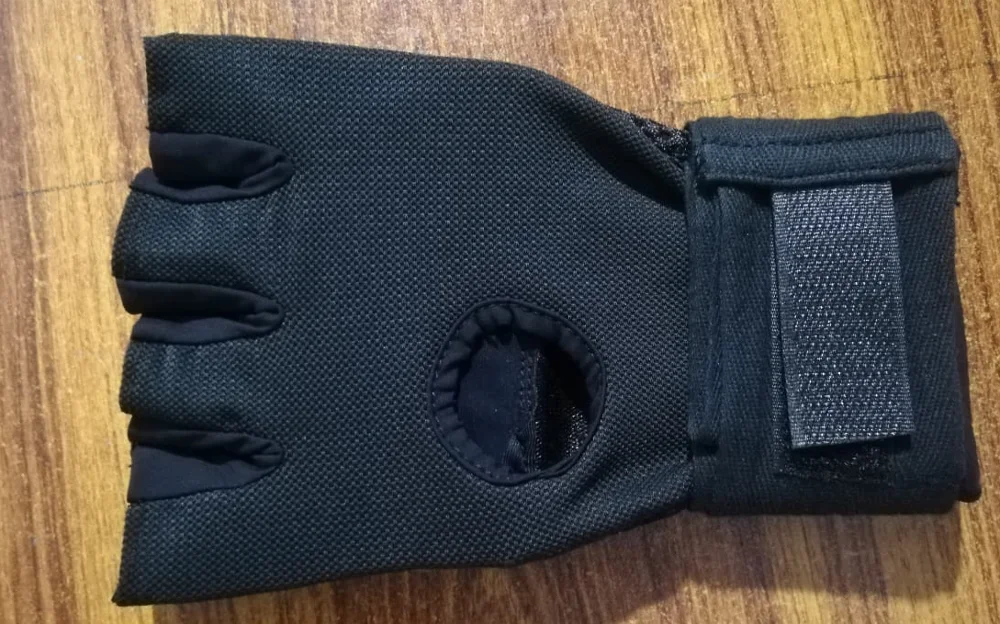 Boxing Neoprene Gel Inner Gloves MMA Hand Wraps Punch Bag Fist Padded Bandage