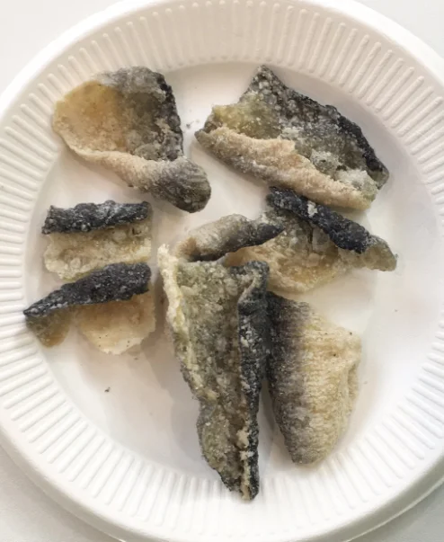 Сушеная Рыбная кожа/хрустящая кожа/Рыбная закуска вьетнамско-Чили соленое яйцо (мистер Кевин + 84 968311314)